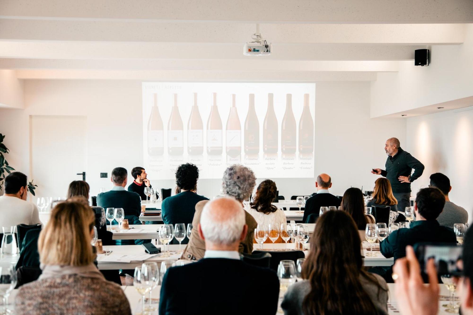 Orizzonti Vigneti Repetto Hotel Sarezzano Kültér fotó